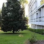 Monika 301 Forest In The 公寓